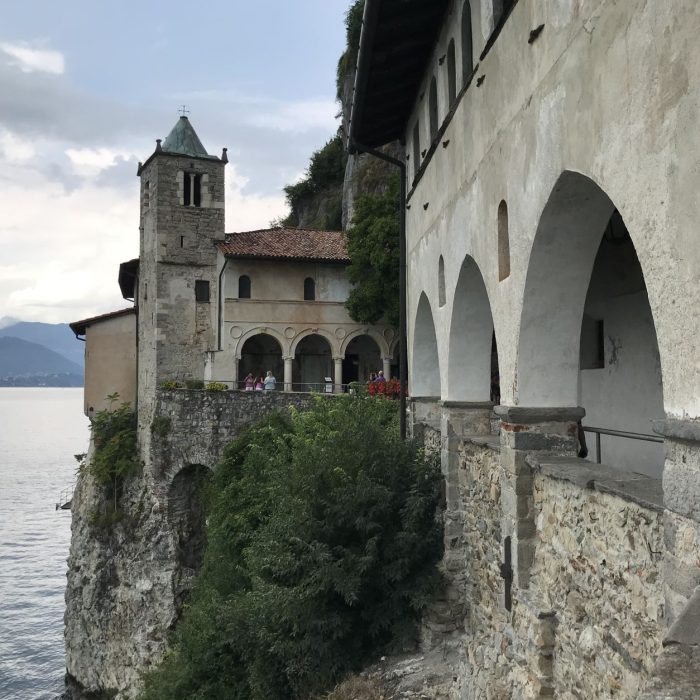 Leggiuno-02